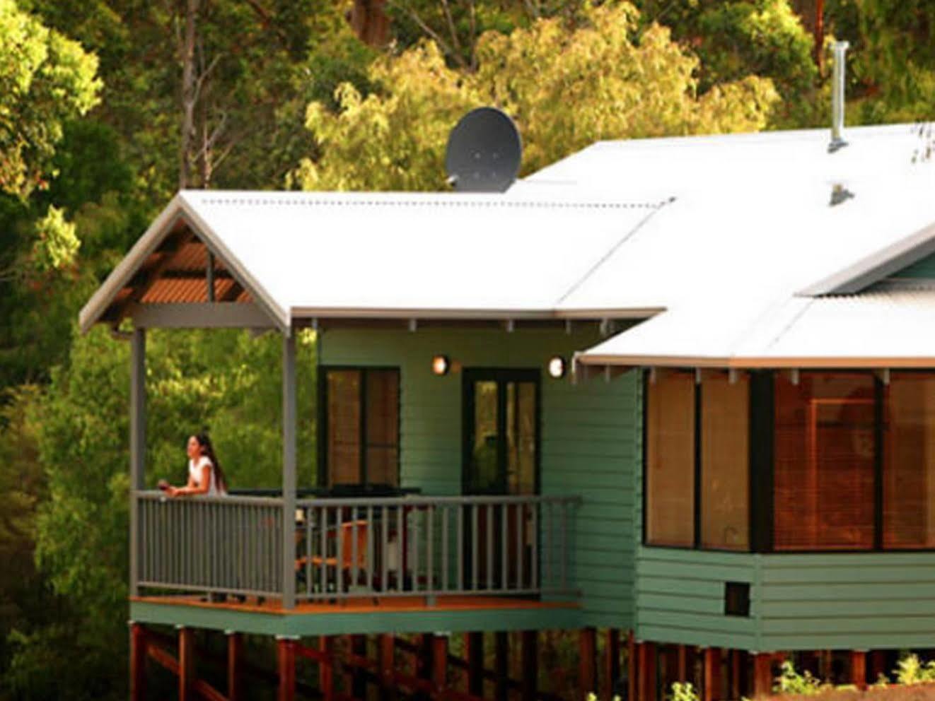 Rainbow Trail Chalets Pemberton Kültér fotó